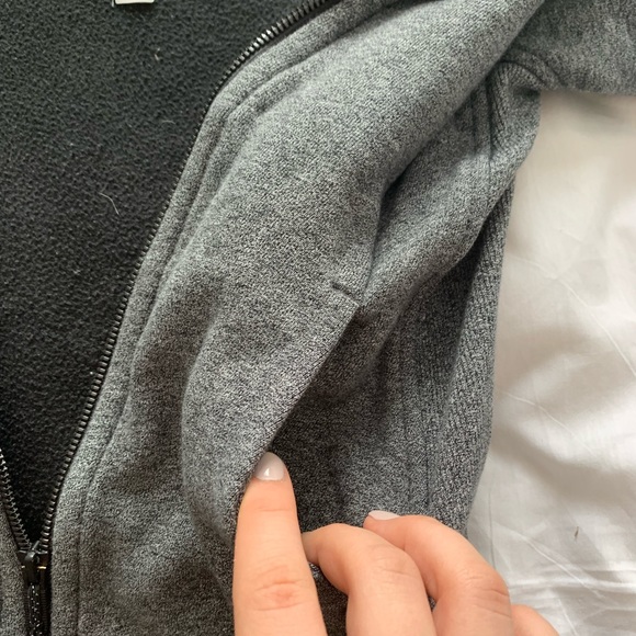 Gray - Picture 3 of 6